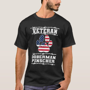 Veteran Doberman Pinscher, in ruste Dog Retirement T-shirt
