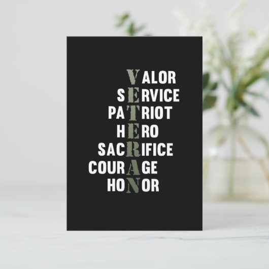 Veteran geeft Happy Veterans Day Support Grafisch RSVP Kaartje (Staand voorkant)