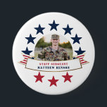 Veteran Service Photo Red White Blue Button<br><div class="desc">Eet uw dienstman met deze patriottische rode, witte en blauwe ronde knop van 3 inch met één enkele gecentreerde cirkelfoto, een sterren en strepen banner met een faux-folie rand en placeholders voor de naam en de rang van uw speciale dienstpersoon. Geweldige cadeautjes voor ouders en grootouders! Verkrijgbaar in andere grootten....</div>