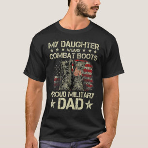 Veteranen Dag Mijn Dochter Draagt Strijdlarzen Tro T-shirt