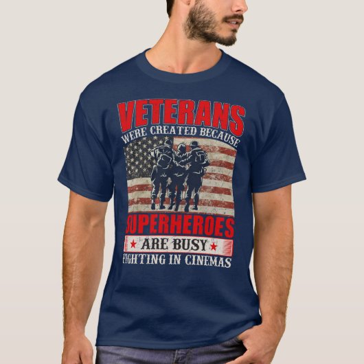 Veteranen omdat superhelden bezig zijn in Cinemas T-shirt (Voorkant)