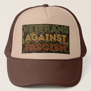 Veteranen Tegen Fascisme Trucker Pet