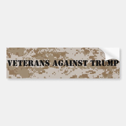 Veteranen tegen Trump Digi Camo Bumpersticker (Voorkant)