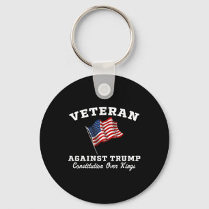 Veteranen tegen Trump-grondwet over koningen Sleutelhanger