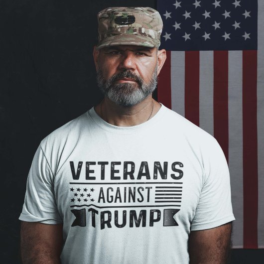 Veteranen Tegen Trump T-shirt
