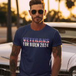 Veteranen voor Biden 2024 Verkiezing Blauw T-shirt<br><div class="desc">Als je een veteraan bent die genoeg heeft van Trumps politiek,  show dan je steun voor Joe Biden voor het president in 2024 met dit coole blauwe t-shirt van de Democratische Partij. Veteranen voor Biden,  stem democraat bij de volgende presidentsverkiezingen!</div>
