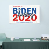 Veteranen voor de verkiezingscampagne van Biden Ha Spandoek (Beurs)