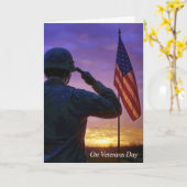 Veterans Day Saluerende Amerikaanse Soldaat Kaart (Gele Bloem)