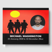 Veteransoldaten gevierd door het leven van het gas gastenboek (Voorkant)