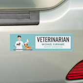 Veterinair Man met dieren en aangepaste tekst Bumpersticker (Op auto)
