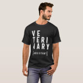 Veterinary Assistant Gift Funny Job Title T-shirt (Voorkant volledig)