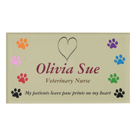 Veterinary verpleegsters schilderen afdrukken op m naambadge (Voorkant)