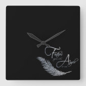 Veters verschijnen als Angels dichtbij zijn Vierkante Klok (Voorkant)