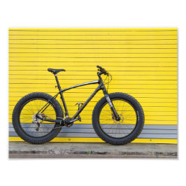 Vetfiets op de Gele muur Foto Afdruk