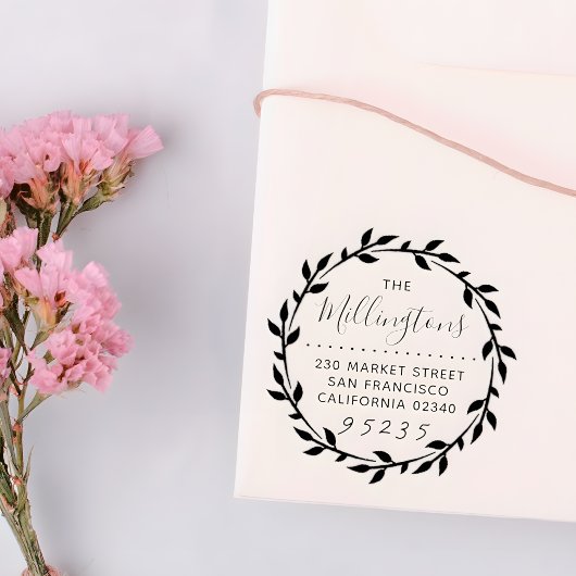 Vetgedrukte Botanische krans Script Naam & Retoura Zelfinktende Stempel