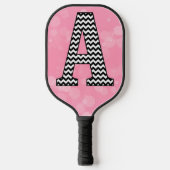 Vetgedrukte Chevron Letter A op Bubblegum Pink Pickleball Paddle (Voorkant)