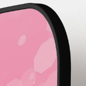 Vetgedrukte Chevron Letter A op Bubblegum Pink Pickleball Paddle (Links Detail)