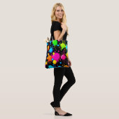 Vetgedrukte en heldere verfspatten tote bag (Op model)
