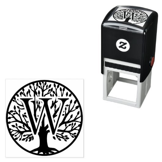 Vetgedrukte enkele Initiaal over Tree of Life #1F Zelfinktende Stempel (In situ)