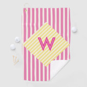 Vetgedrukte Monogram Golf Handdoek – Geel & Roze G (Insitu)