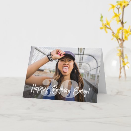 Vetgedrukte nummers Foto overlay Happy Birthday Sc Kaart (Gele Bloem)