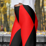 Vetgedrukte rode en zwarte harlekijncontrolepatroo leggings<br><div class="desc">Mode Vooruit: Laat je moedige kant los met deze Harlequin-leggings! Het kleurrijke, geometrische patroon zorgt voor een opwindende vleugje moderne stijl voor elke outfit, waardoor ze ideaal zijn voor casual dagen of wanneer je wilt opvallen. Stijlvol, comfortabel en zeker om je hoofd te draaien - pak je paar vandaag en...</div>