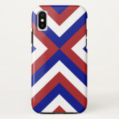 Vetgedrukte rode, witte en blauwe Chevron Case-Mate iPhone Case (Achterkant)