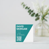 Vetgedrukte scripttypografie QR-code Blauwgroen Vierkante Visitekaartje (Staand voorkant)