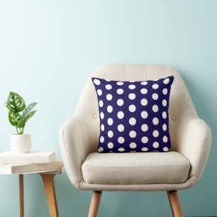 Vetgedrukte witte Polka Dots op Navy Blue Kussen