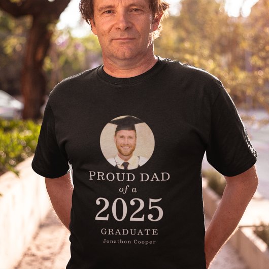 Vetgedrukte Witte Tekst Foto Trotse Vader van 2025 T-shirt