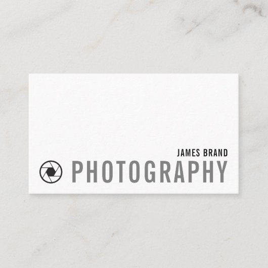 Vetgedrukte zwart-wit fotograaf visitekaartje (Voorkant)