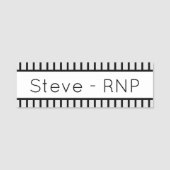 Vetgedrukte zwarte streep en grijs gepersonaliseer naamplaatje (Voorkant)