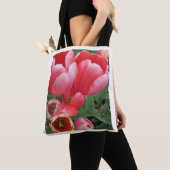 Vetroze Tulp Bloemen Foto Tote Bag (Dichtbij)