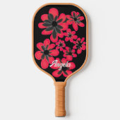 Vette rode bloemen op zwart personaliseren het pickleball paddle (Voorkant)