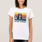 VHS Never Forget Cassette Tape 80s Retro T-shirt (Voorkant)