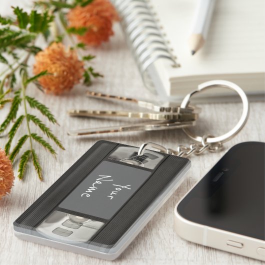 VHS Videokassette Sleutelhanger (Voorkant Rechts)