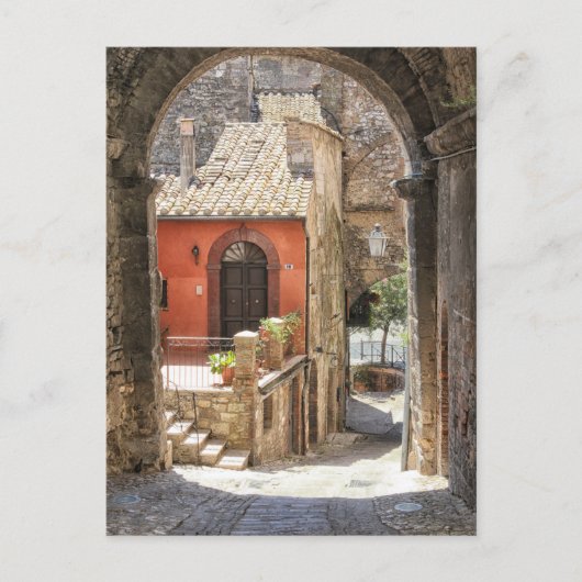 Via een archway in Narni, Umbrië, Italië Briefkaart (Voorkant)
