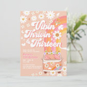 Vibin' Thrivin' en Dertien Groovy 13e verjaardag Kaart (Staand voorkant)