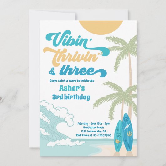 Vibin' Thrivin' en Three Retro Surf Beach Birthday Kaart (Voorkant)