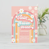 Vibin' Thrivin' Three Boho Daisy Rainbow Birthday Kaart (Staand voorkant)