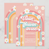Vibin' Thrivin' Three Boho Daisy Rainbow Birthday Kaart (Voorkant / Achterkant)