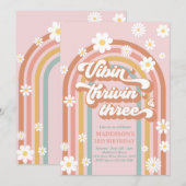 Vibin' Thrivin' Three Boho Daisy Rainbow Birthday Kaart (Voorkant / Achterkant)
