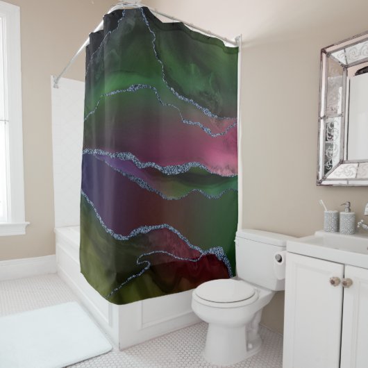 Vibrant Agate | Rich Pink en Green Jewel Tone Douchegordijn (In situ)