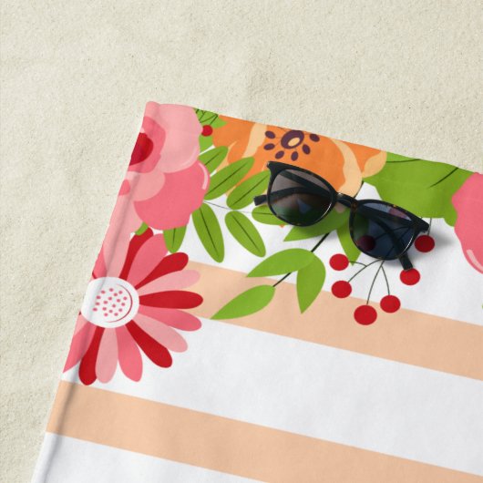 Vibrant Bloom Bachelorette Party Gift Strandlaken (In situ)