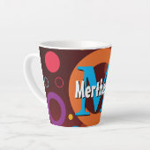 Vibrant Circles Retro Monogram gepersonaliseerd Latte Mok (Linkerhoek)