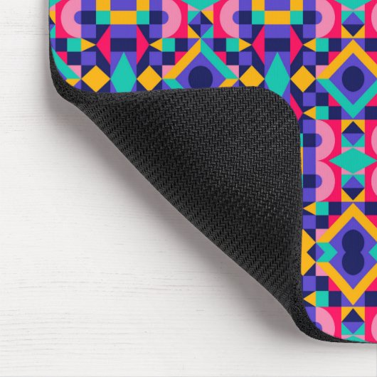 Vibrant geometric mousepad featuring colorful muismat (Hoek)