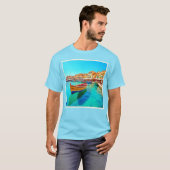 Vibrant Harbour: mediterrane gelukzaligheid T-shirt (Voorkant volledig)