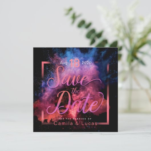 Vibrant Holi Powder Design Save The Date (Staand voorkant)