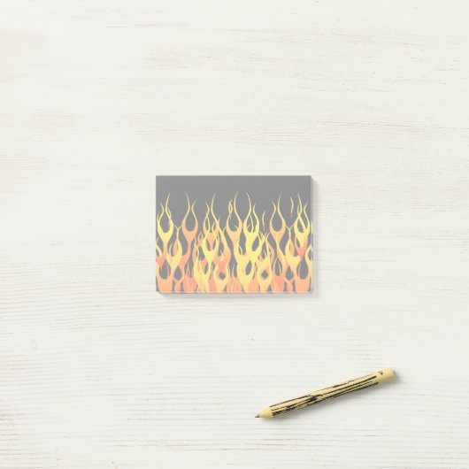 Vibrant Hot Classic Racing Flames on Fire Post-it® Notes (Op bureau)