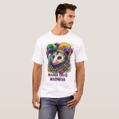 Vibrant Mardi Gras possum in jester mask and beads T-shirt (Voorkant volledig)